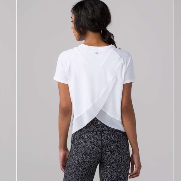 lululemon athletica Tops - Lululemon quick pace short sleeve